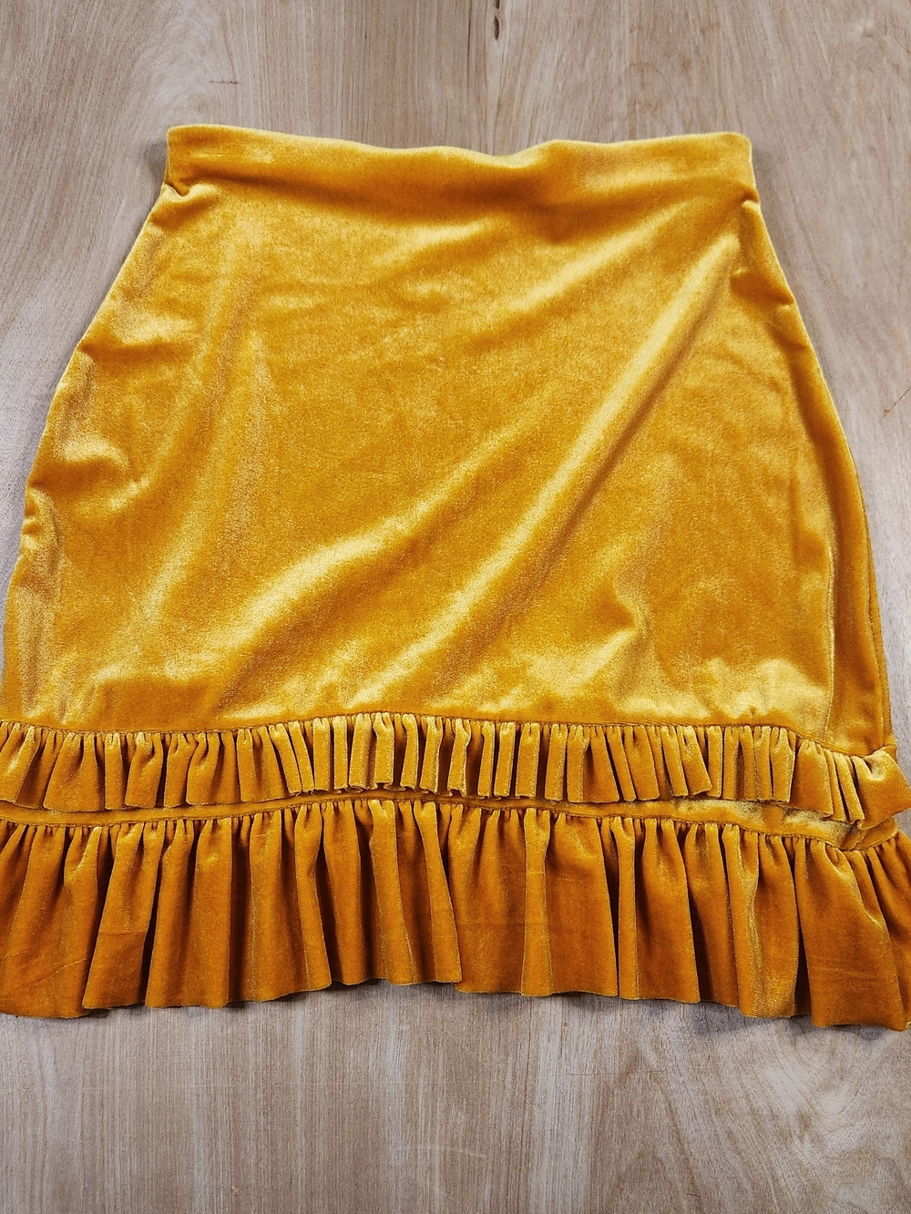 Stylewise Womens Golden Velveteen Ruffle Hem Mini Skirt Size 12**